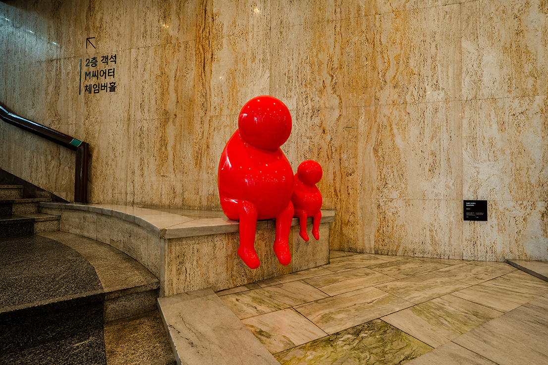 공연장으로 간 미술 멀티미디어 이미지