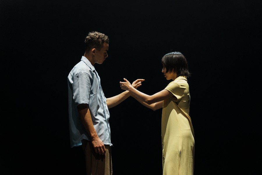 해니, 미스터 크리스 on Sync Next 25 멀티미디어 이미지