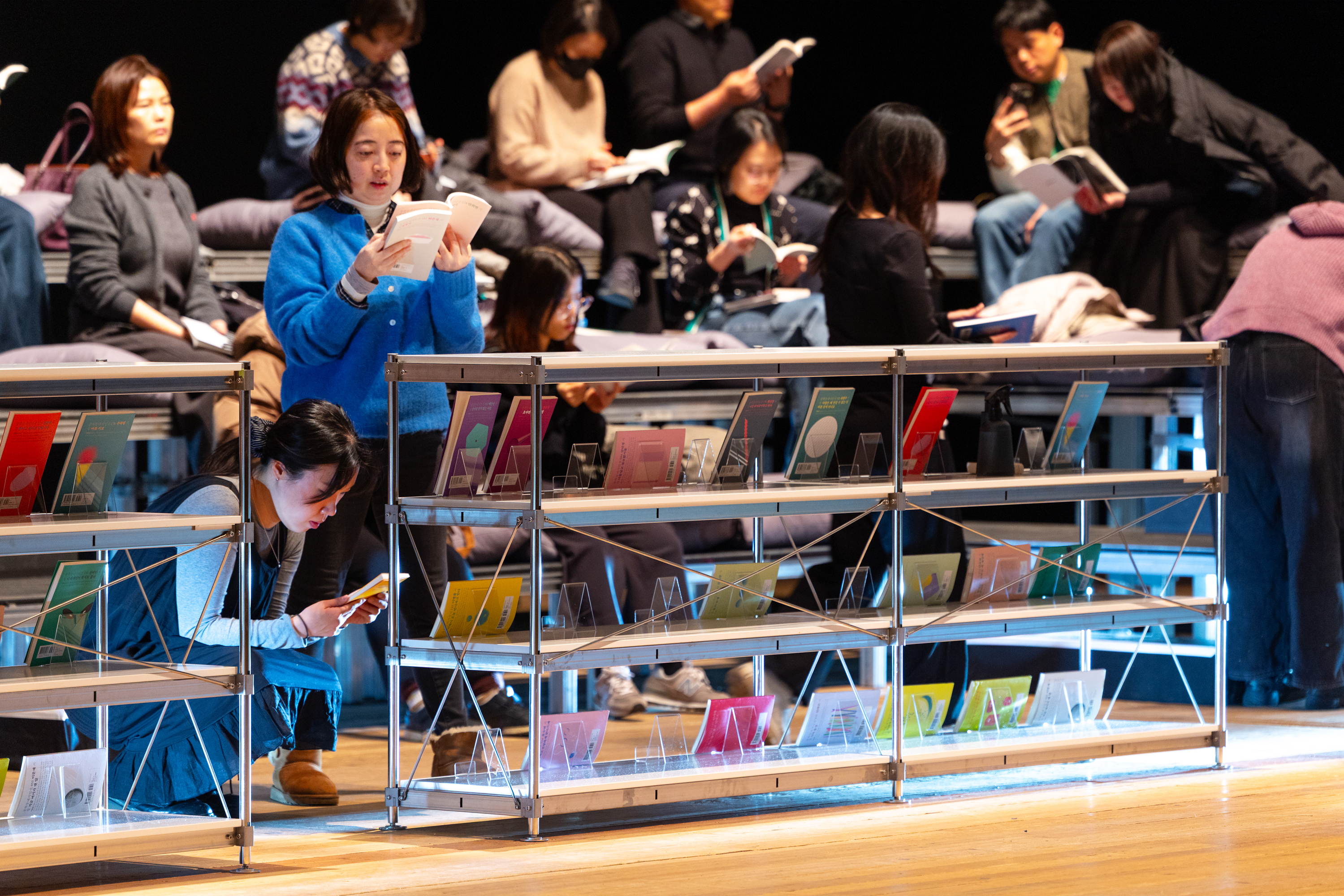 리딩 & 리스닝 스테이지 멀티미디어 이미지