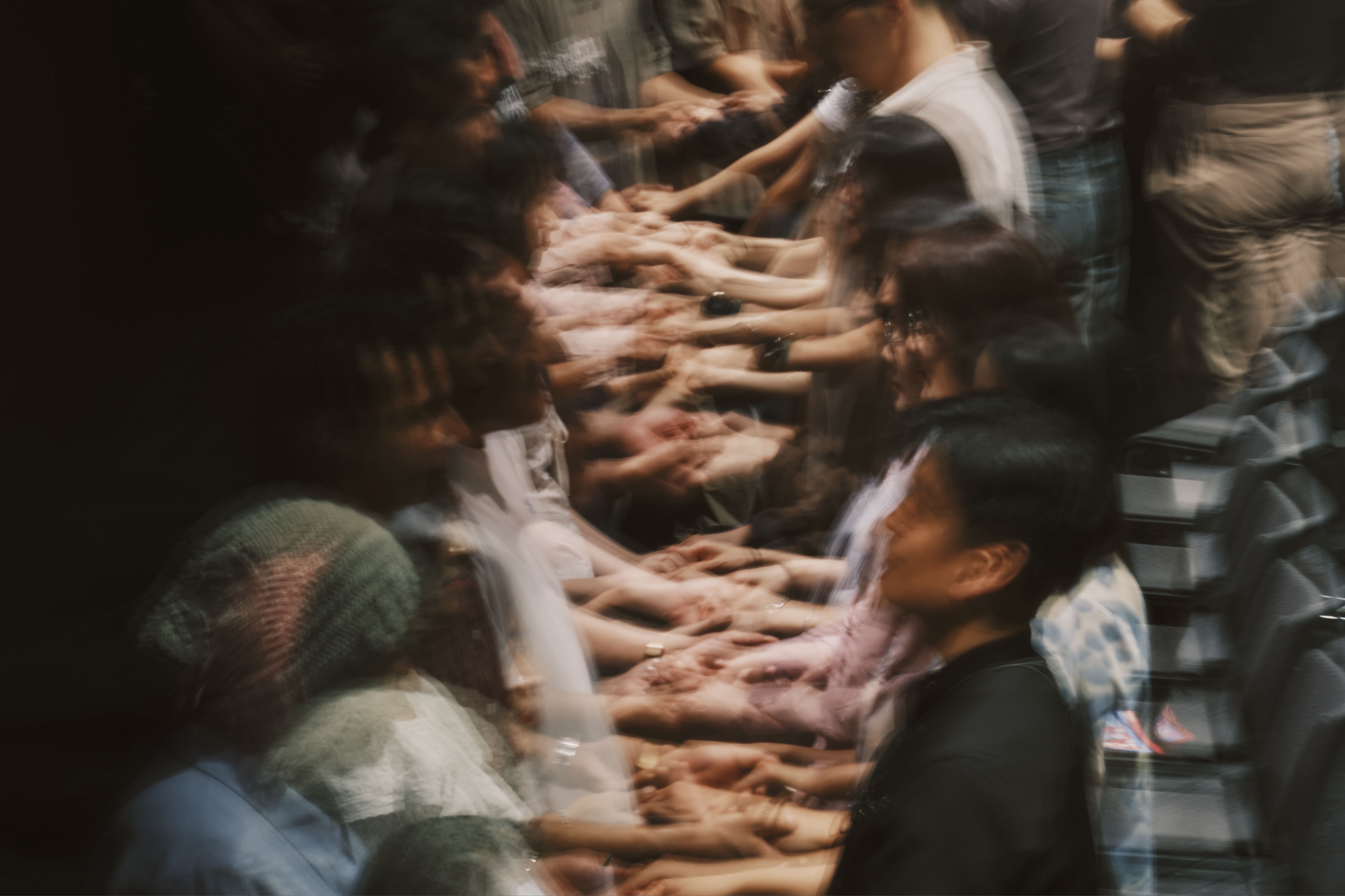 코끼리들이 웃는다 on Sync Next 25 멀티미디어 이미지