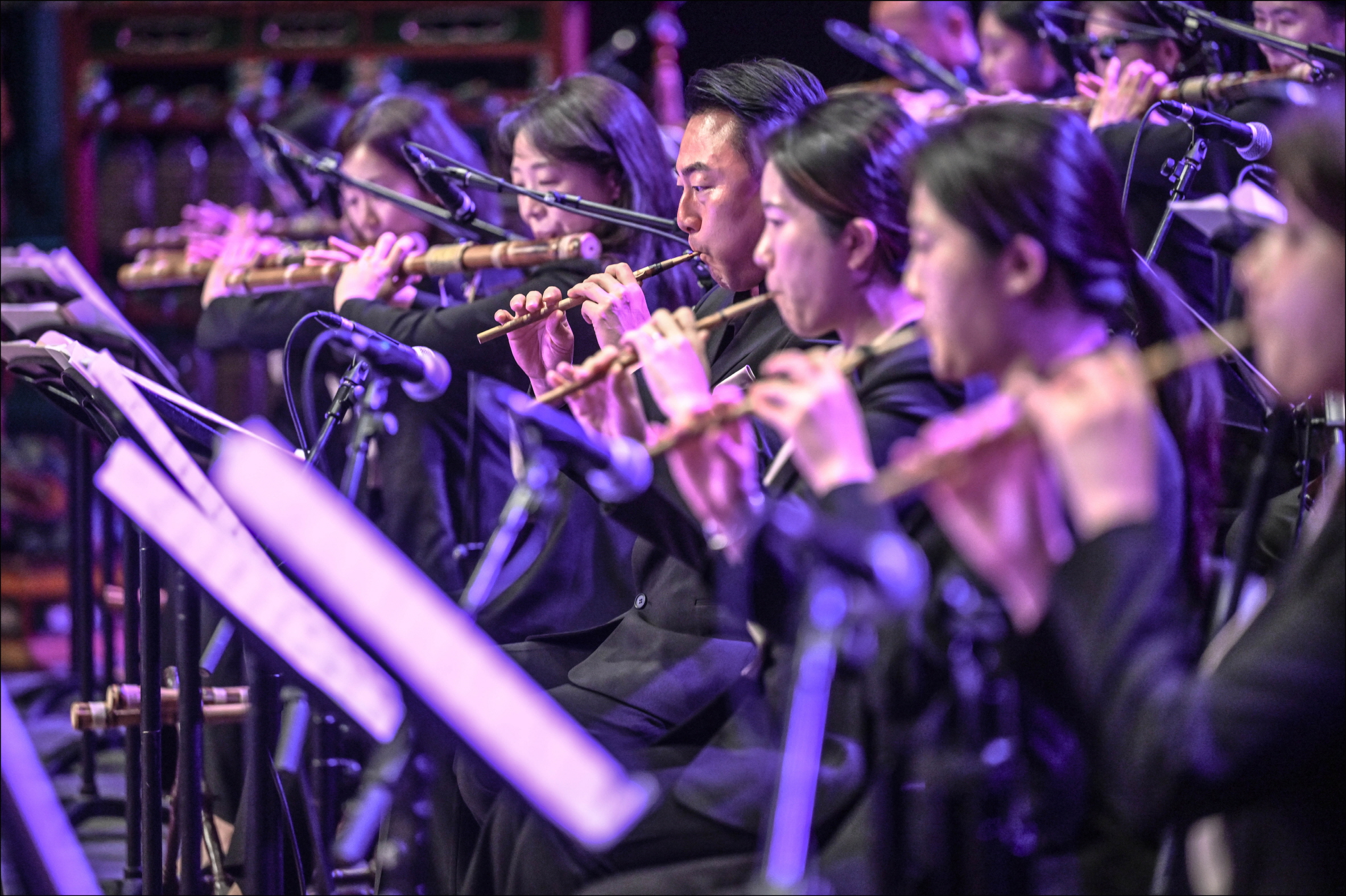 믹스드 오케스트라 〈넥스트 레벨〉 멀티미디어 이미지