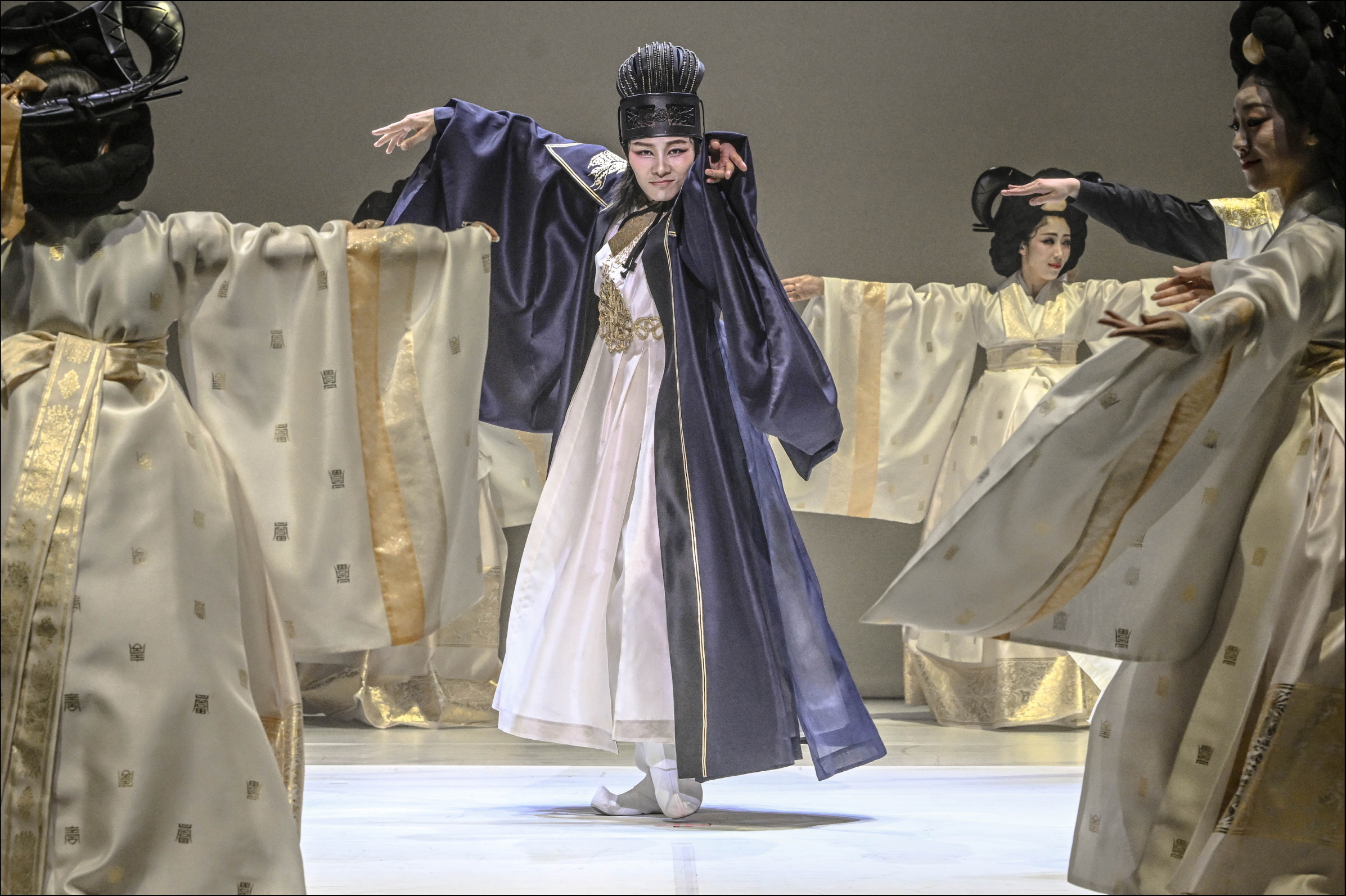 미메시스 멀티미디어 이미지