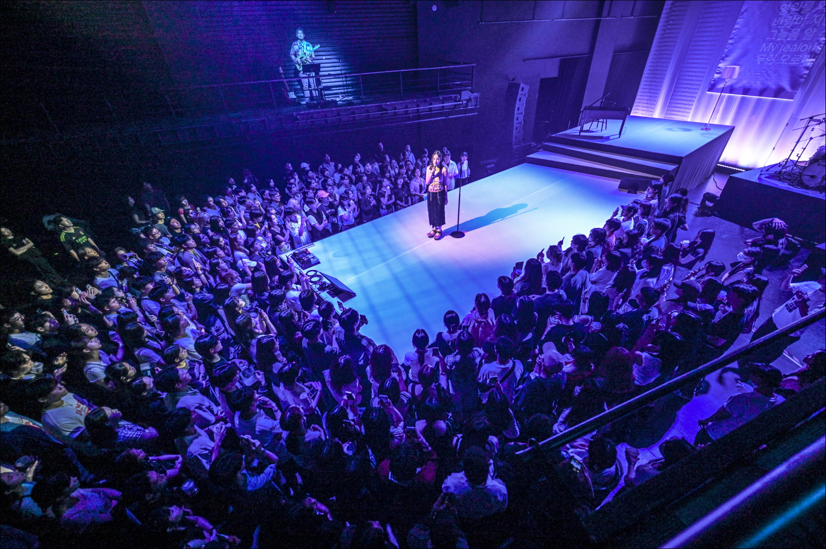 유라 <꽤 많은 수의 촉수 돌기> _싱크넥스트24 멀티미디어 이미지