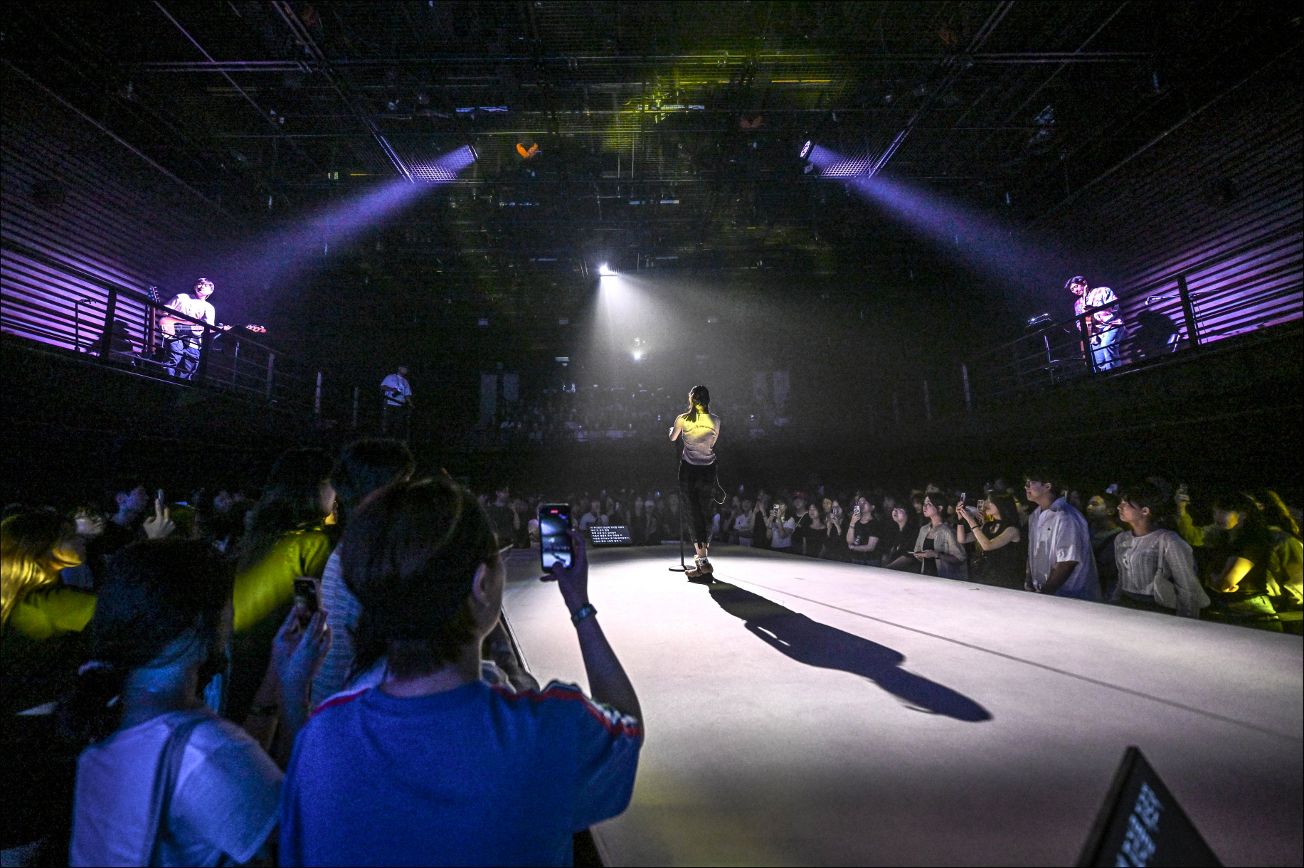 유라 <꽤 많은 수의 촉수 돌기> _싱크넥스트24 멀티미디어 이미지