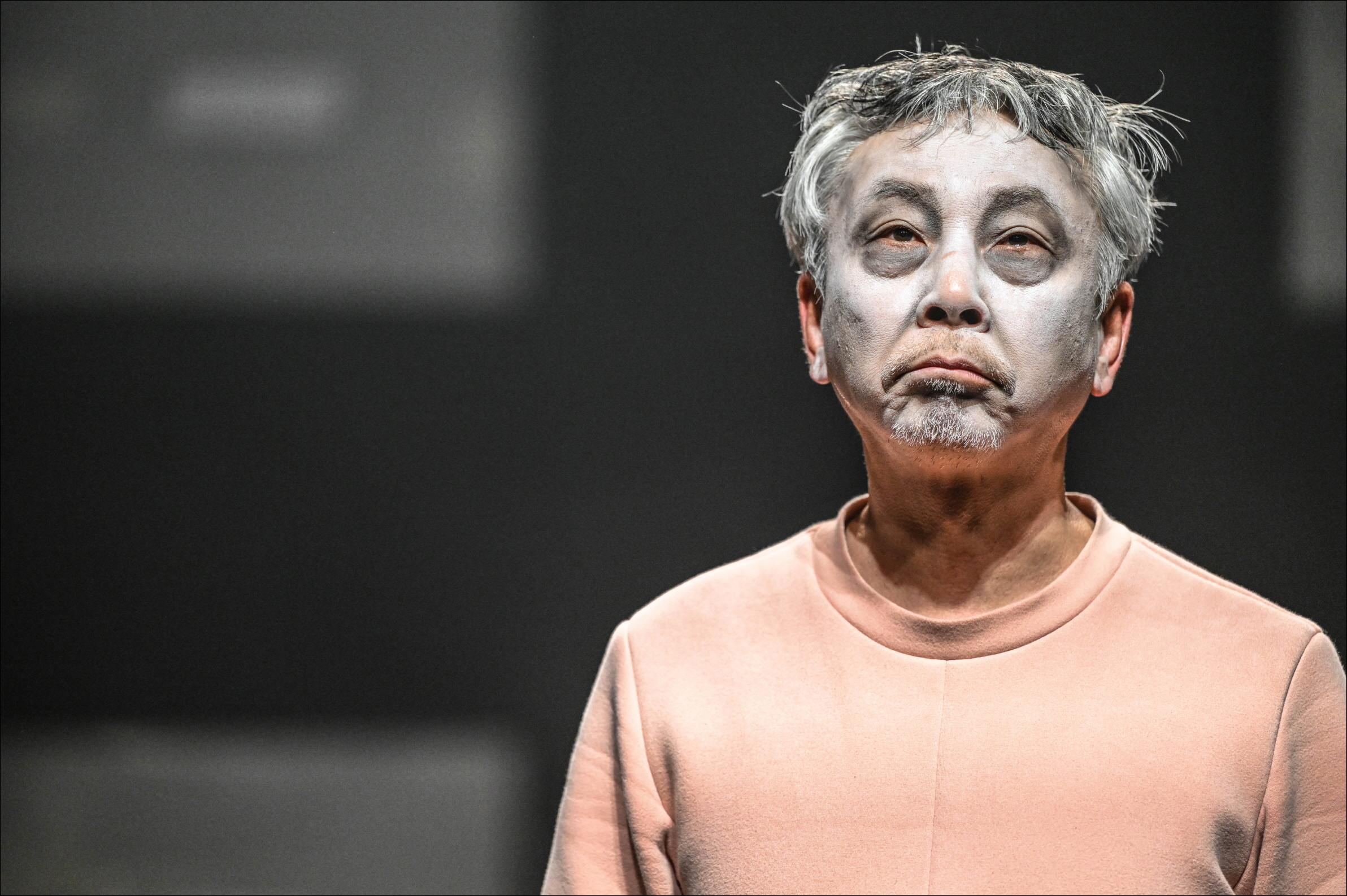 유령 멀티미디어 이미지