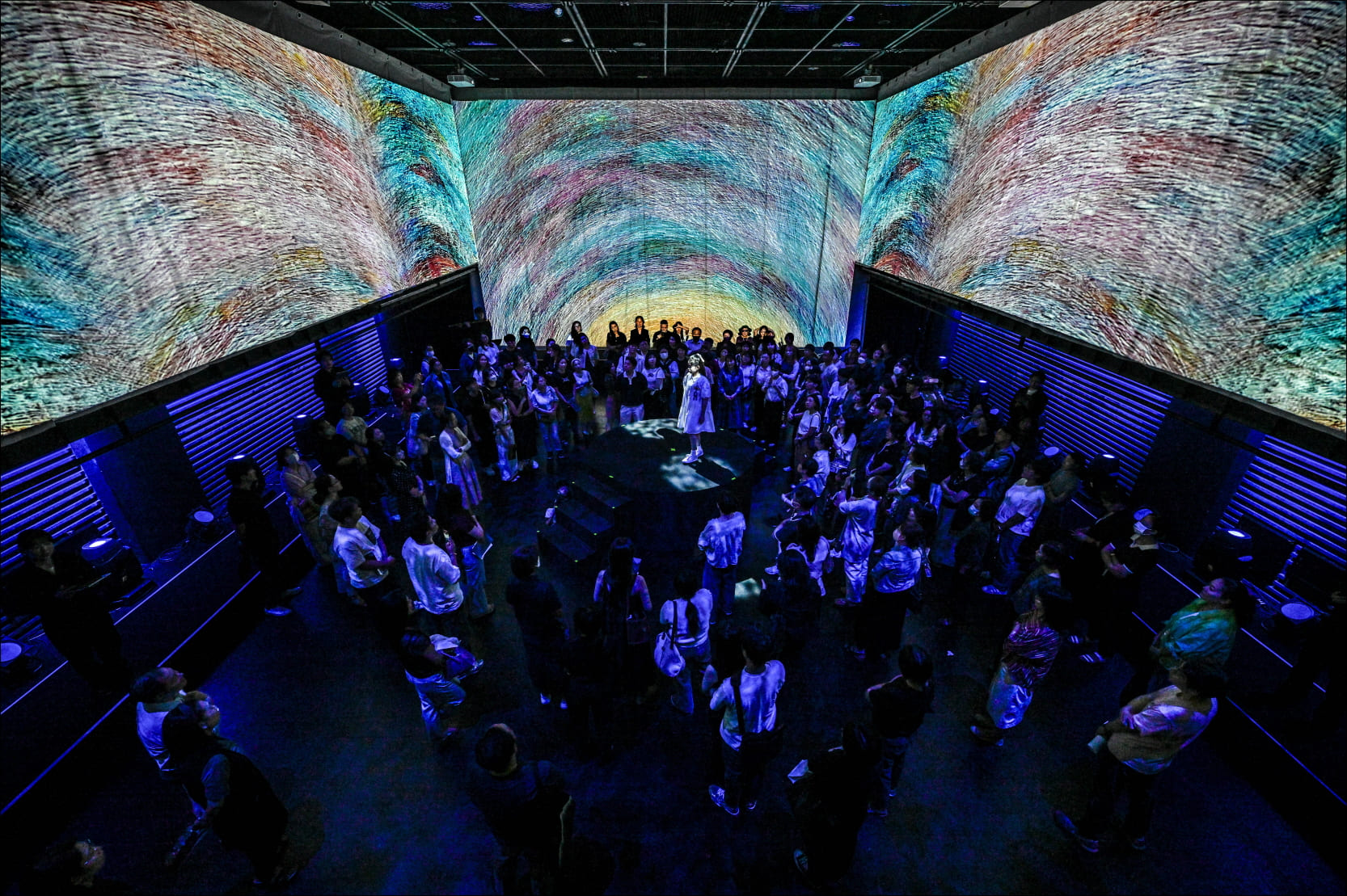 우국원 <ORIGINALLY> _싱크넥스트24 멀티미디어 이미지