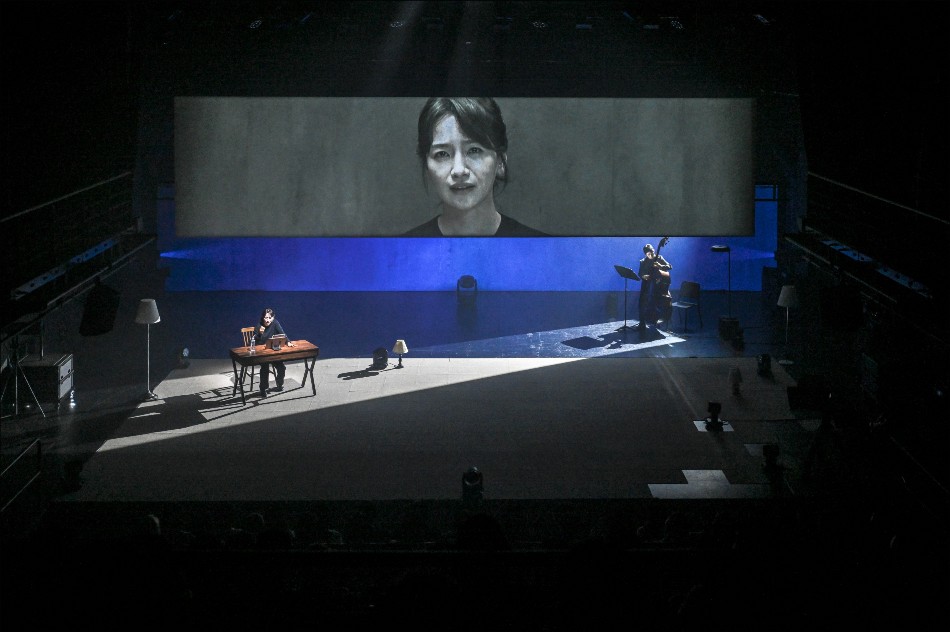 강남, 김효은, 이준우 on Sync Next 25 멀티미디어 이미지