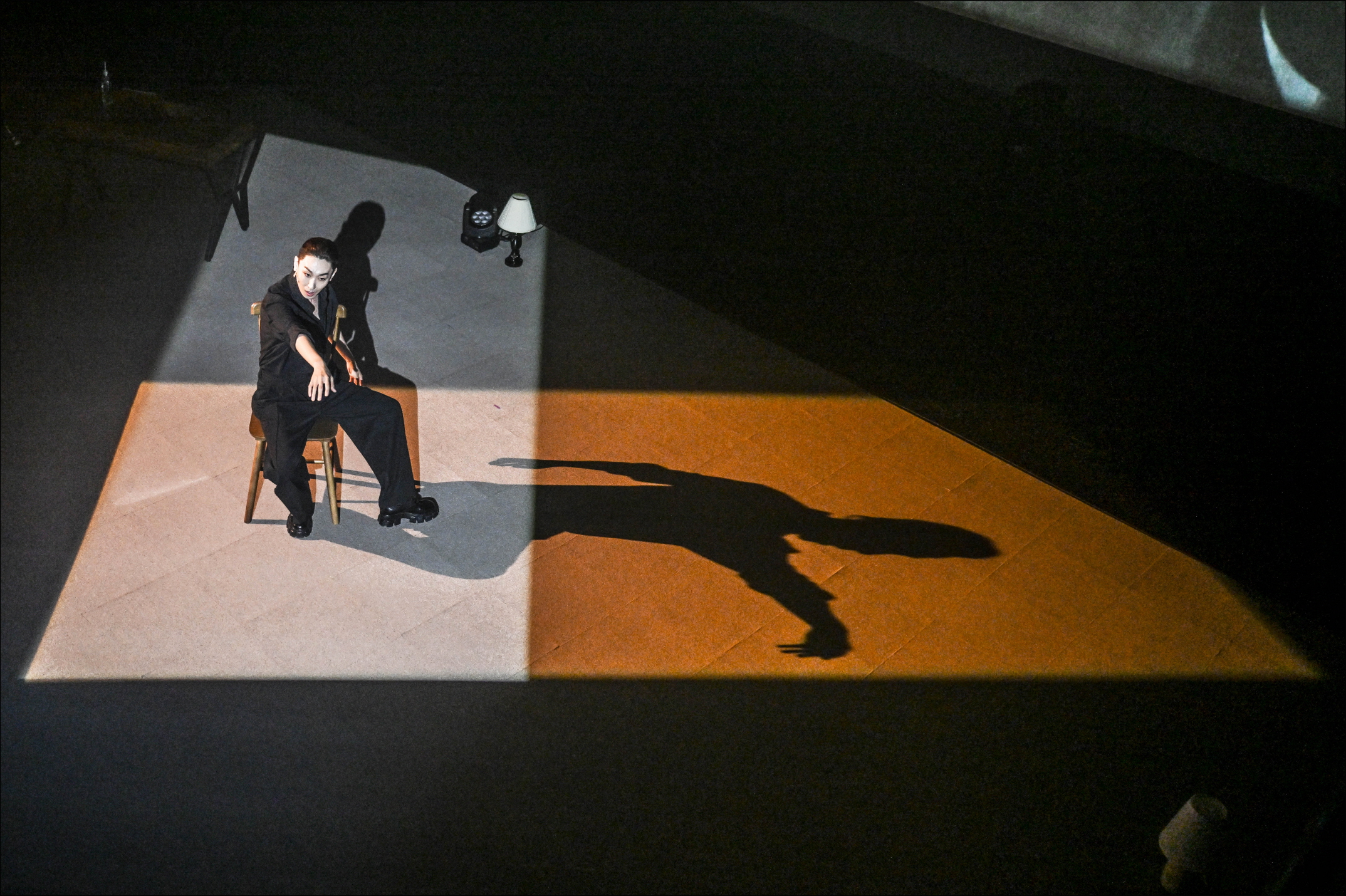 강남, 김효은, 이준우 on Sync Next 25 멀티미디어 이미지